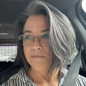 Meet your Posher, Eve